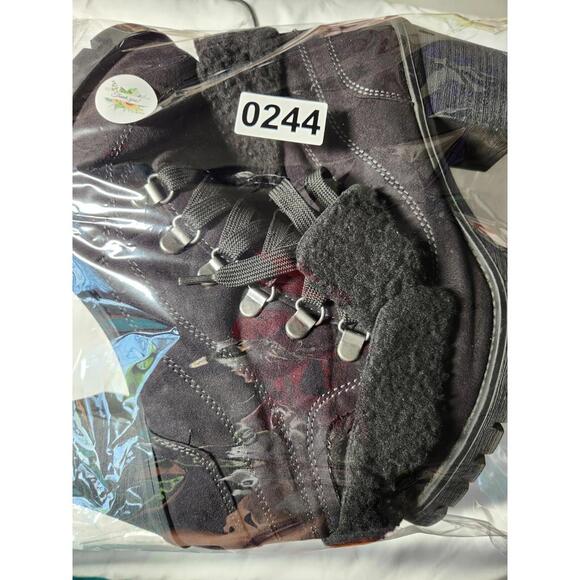 Jellypop Black Combat Ankle Boots Size 9.5M Lug Sole Heeled Sherpa Lined - Picture 12 of 14